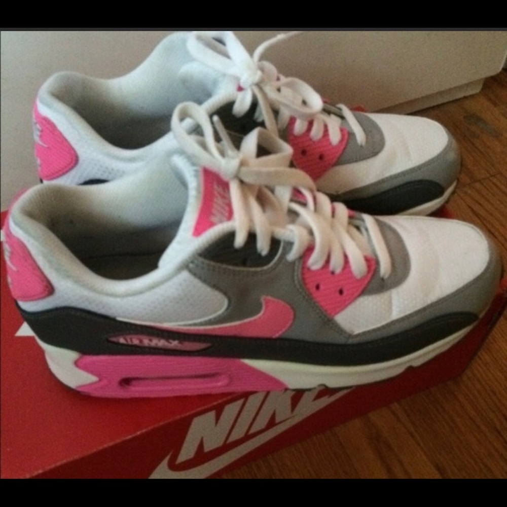 Nike AirMax Women’s 9.5